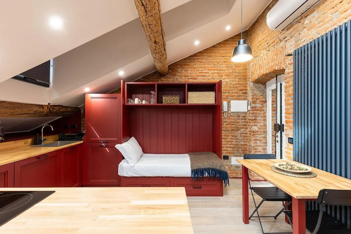 La Dolce Suite Porta Romana Metro ميلان شقة